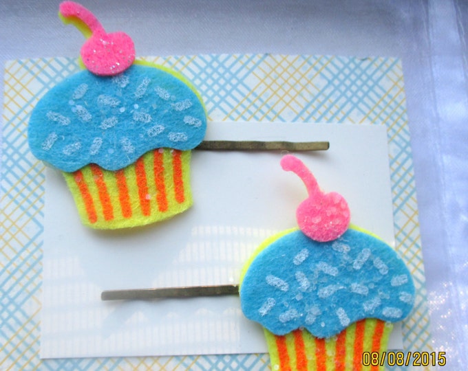 Cupcake bobby pins-cup cake hair pins-Children's-Little girls-cake hair clips-cute gifts for kids-tween-cupcake barrette-girls party favors