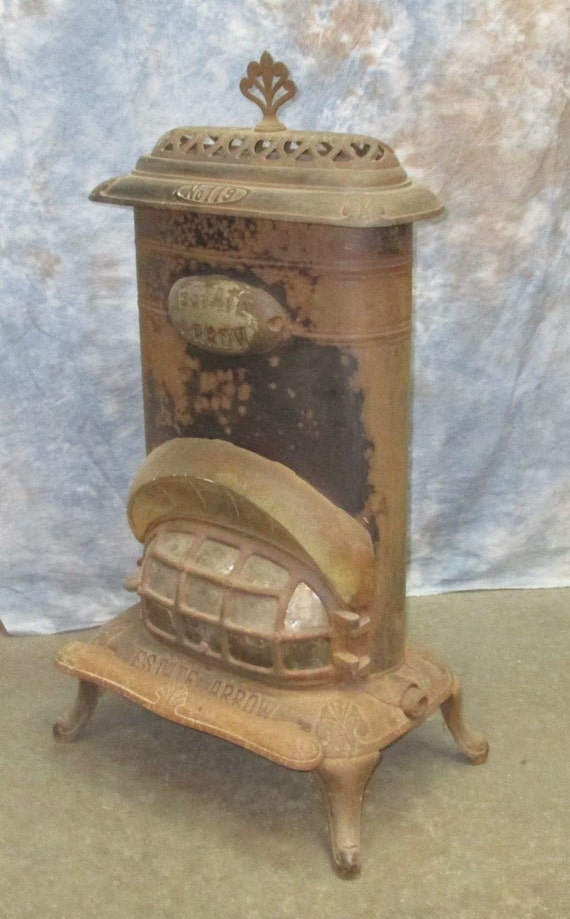 Estate Arrow Stove 119 Vintage Parlor Wood Burning Pot Belly