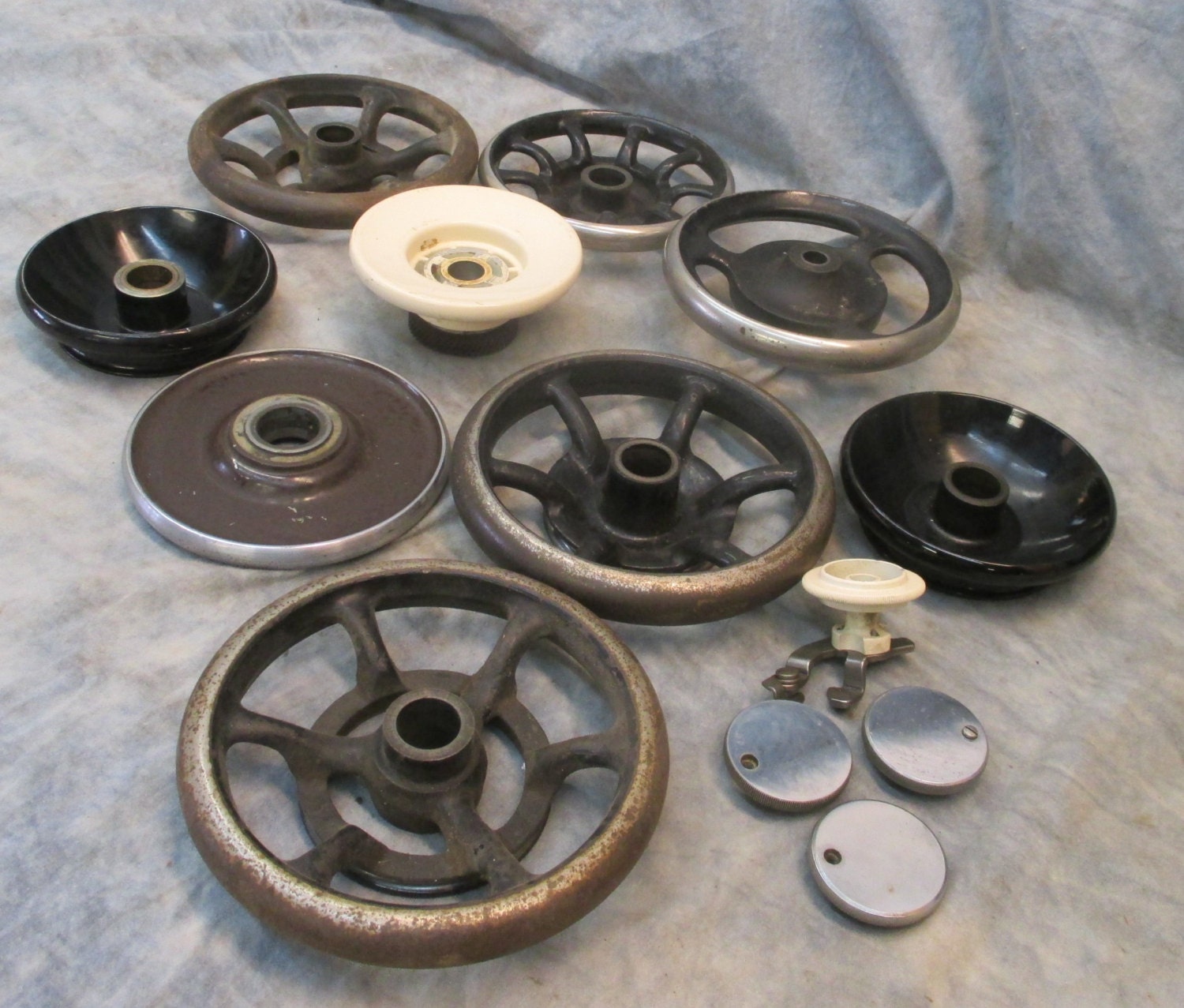 Lot Vintage Sewing Machine Wheels Cast Iron Singer Hand Crank
