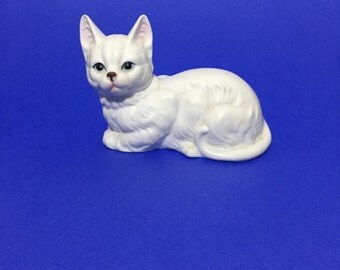 Vintage 3'' MINIATURE BONE CHINA White Cat Kitten Animal Figurine