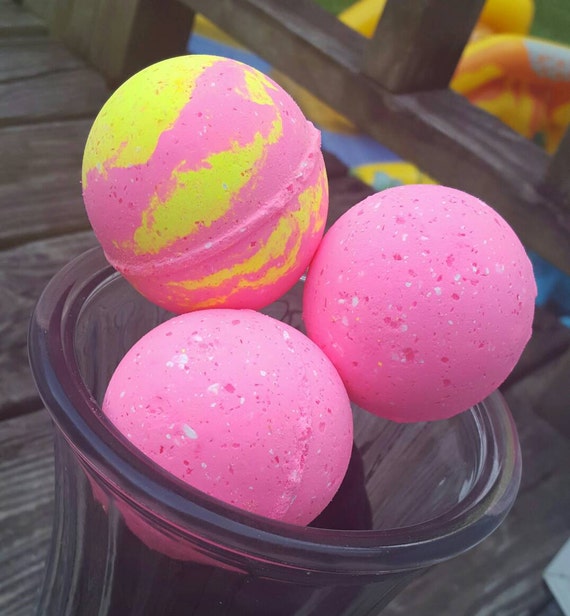 Hot pink bath bomb swirl bath bomb grape fruit bath bomb