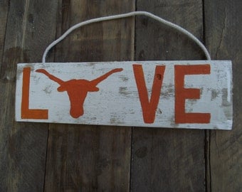 Texas Longhorn sign | University of Texas decor | Hand-painted Texas football sign | Longhorn football wood pallet sign
