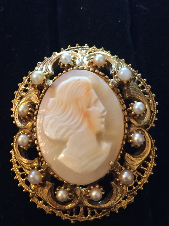 Vintage Florenza hand carved shell cameo Real cameo Cameo