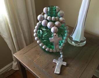 Home accessory, beads, French country, home decor, shabby chic, coffee table decor