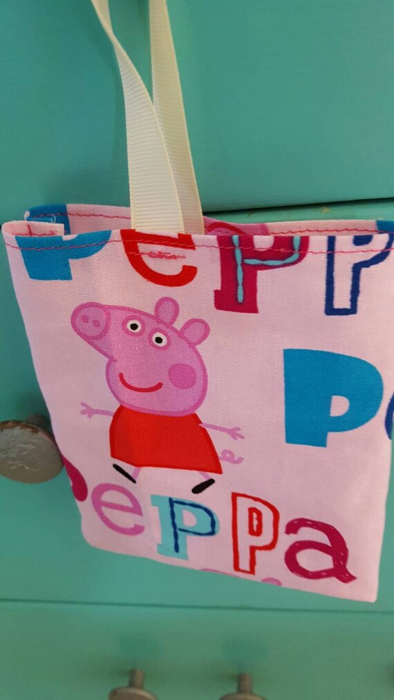 Items similar to Peppa pig fabric favor bags, goody bags, reusable on Etsy