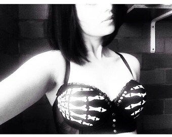 Bra bones, Brasier Skull, Brasier bones, Brasier Skull, Top Bones, Bra skeleton,Top skull, Goth, Dark (panty sold separately)