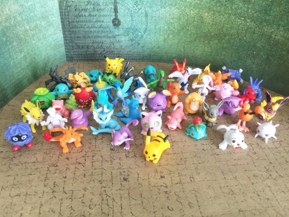 25 pc Pokemon Go CAKE TOPPER Pikachu Miniature Figure Set