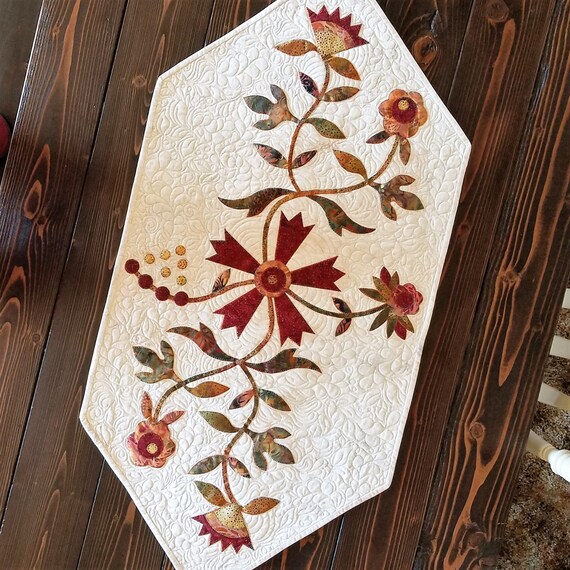 Laser Cut Applique Table Runner Kit by Antler Quilt Design
