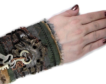 Steampunk Fashion Textile Cuff Wrist Vintage Keys ESCUTCHEON Steam Punk Men Women BURNING MAN Harley Cuff - Steampunk Clothing by edmdesigns