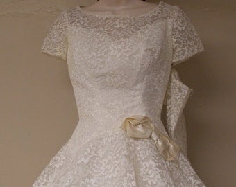 Vintage 50s white wedding dress Alfred Angelo Edythe Vincent lace shell cap sleeve