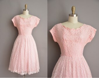 1950s scallop pink lace vintage dress / vintage 1950s dress