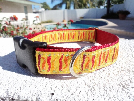 Sale Dog Collar Chili Peppers 1 wide Quick by fairytailcollars