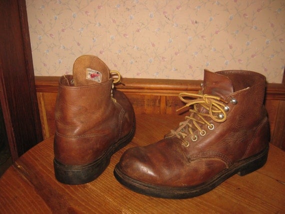 RED WING Mens 8 E Lace Up Boots Made In USA