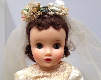 sleepy doll eyes