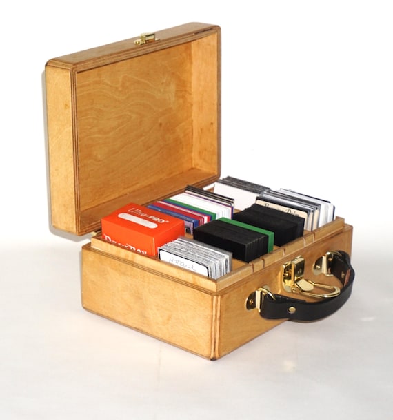 Magic the Gathering Deck Box MTG Kaijudo Carrying Case fully