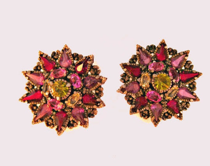 Rhinestone Flower Earrings - Clip on earrings -1954 Hollycraft - purple Green floral