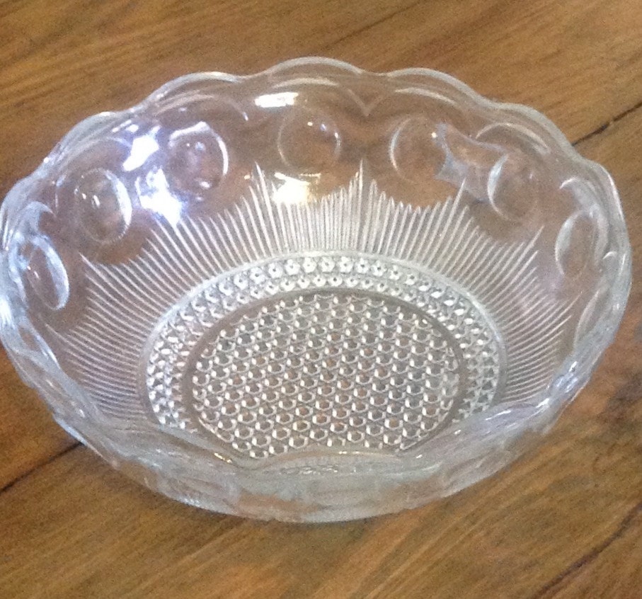 Antique EAPG glass serving bowl Manhattan clear by US Glass