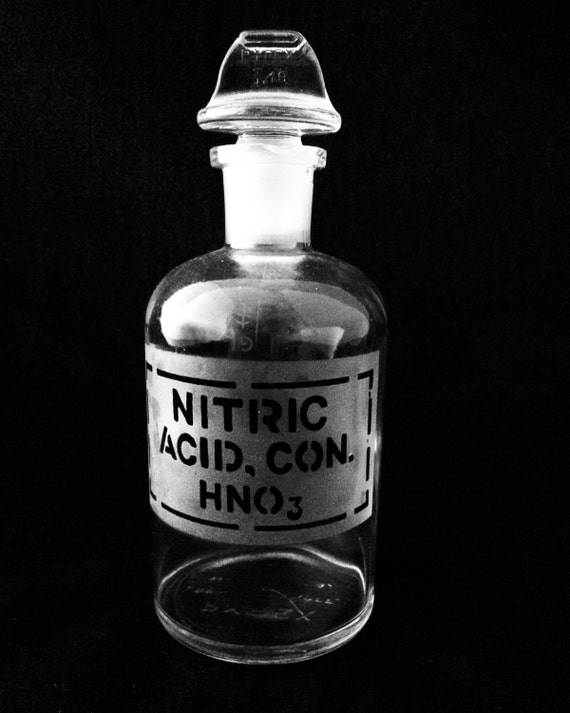 Nitric Acid glass bottle Halloween props Haunted house