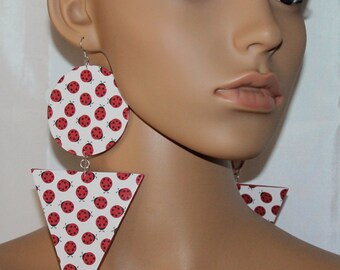 Ladybug earrings;Geometric shape earrings;Red earrings;Pierced or clip-on earrings;Non-pierced earrings;Insect jewelry;Bug earrings
