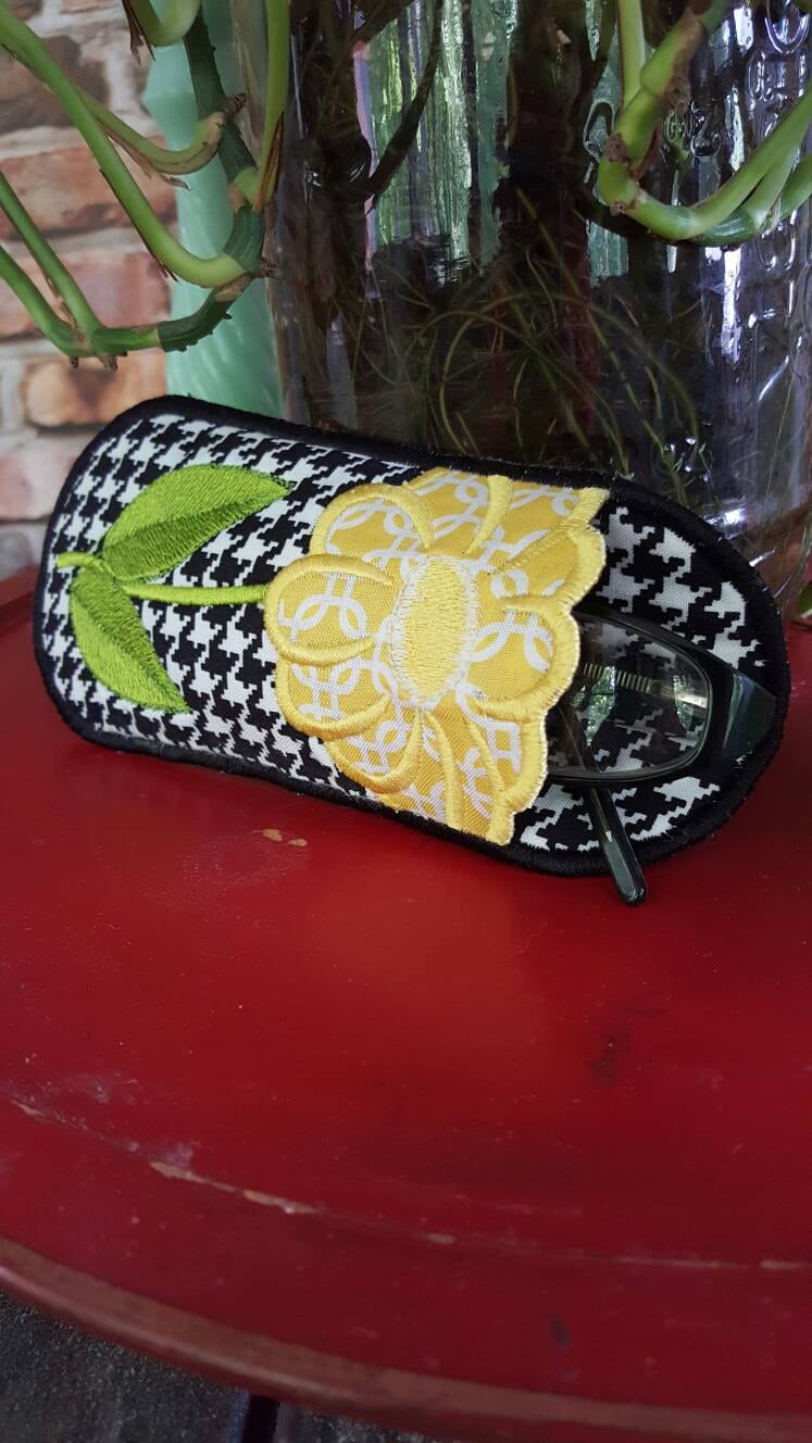 Embroidered eyeglass case case for glasses by SJsFabulousThings