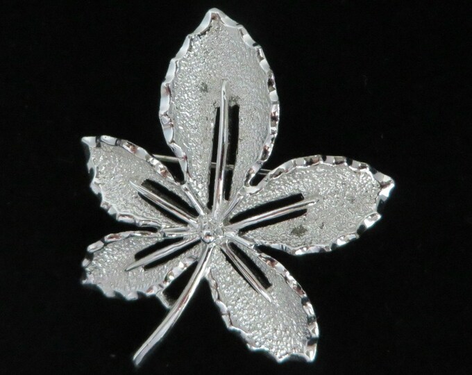 Sarah Coventry Silver Tone Leaf Pin - Vintage Matte Silver Leaf Brooch