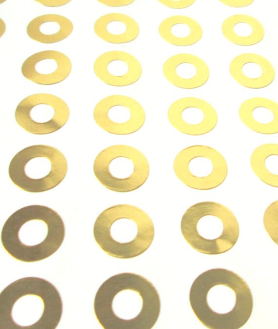paper hole reinforcements The mt-509 hole reinforcements are a perfect product for offices anywhere schools, universities, large companies small companies anywhere there is a ripped hole on a sheet of 3 hole punched paper, this product is needed. paper hole reinforcements The mt-509 hole reinforcements are a perfect product for offices anywhere schools, universities, large companies small companies anywhere there is a ripped hole on a sheet of 3 hole punched paper, this product is needed.