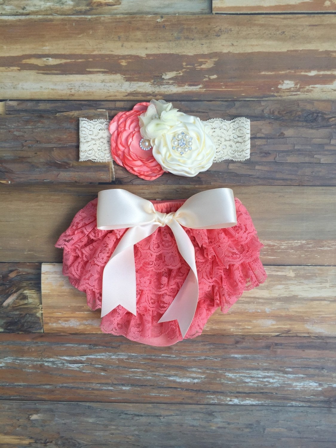 Baby bloomer set. Newborn lace ruffle diaper cover. Baby