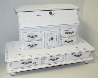 Large Shabby Chic White Distressed Jewelry Box / Cottage Chic Distressed Rustic Upcycle Vintage