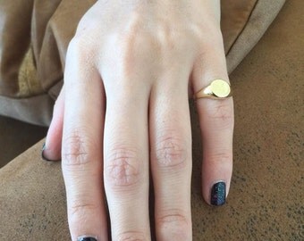 Pinky Signet Ring, women ring, men ring, Initial ring, Gift for her / him, letter Ring, gold Pinky ring,gold engraved ring, silver ring