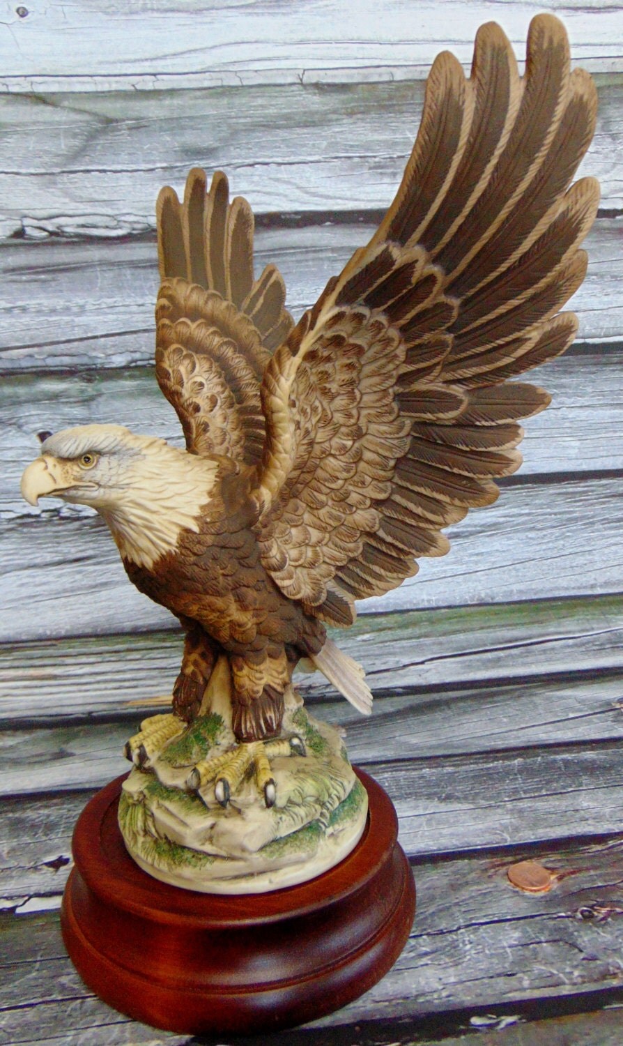 Vintage Porcelain BALD AMERICAN EAGLE Statue by Sadek 7770