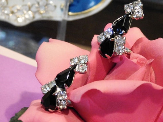 Vintage Rhinestone Earrings Mid Century Hollywood Classic Black Glass Rhinestone Crystal Clip On Earrings Formal Evening Wedding Party