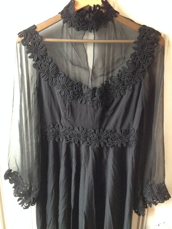 Plus size gothic vintage 1970s black dress prom