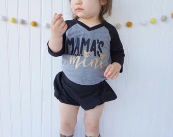 Mama's Mini Shirt - Mom Life - Girls Shirt - Mother's Day - Trendy Kids - Mommy's Mini - Raglan Tee - Mom Life - Glitter Shirt