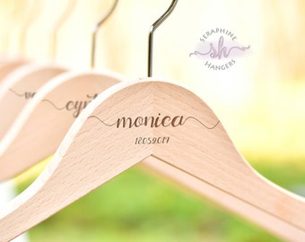 SET OF 9 Bridal Hanger/Wedding Dress Hanger/Name Hanger/Engraved Hanger/Custom Name Hanger/Bridesmaid Hanger H01