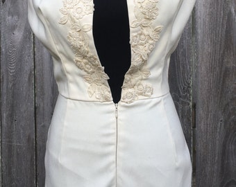 Vintage 1960s Cream Ivory Floral Crochet Deep Plunge Romper Jumper Boho Hippie Playsuit Size Small Medium