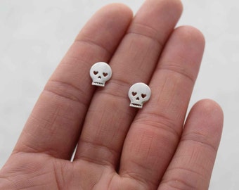Sterling skull stud earrings, silver skull stud earrings, dainty earrings, halloween earrings, minimalist earrings, girlfriend gift, studs