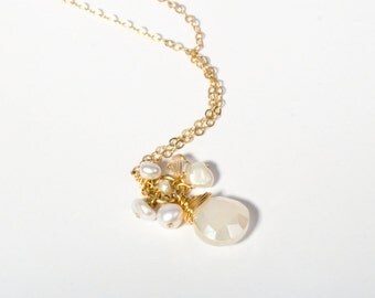 Delicate Gold Necklace, Gold Necklace, Gold Cluster Necklace, Gemstone Necklace, Gold Layering Necklace, 14K Gold Necklace, Gold Jewelry