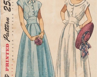 Simplicity 2506 / Vintage 1940s Sewing Pattern / Dress / Size 15 Bust 33