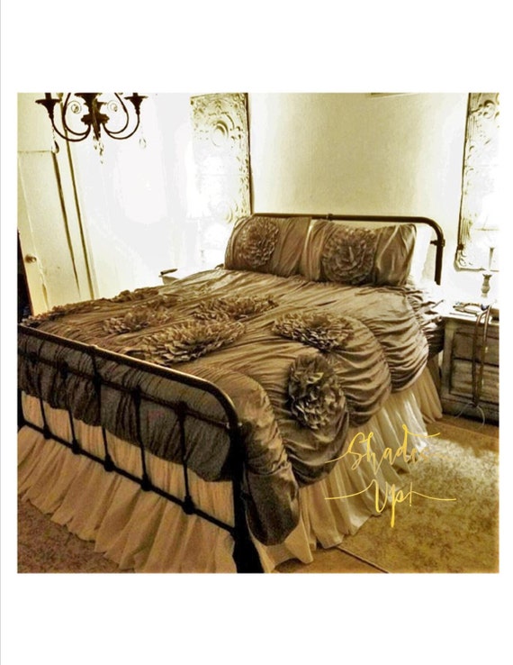 Queen Size Gathered Dust Ruffle Bed Skirt in 100 by ShadesUpandCo