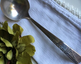 Silverplate Gravy Ladle 1937 Caprice Nobility Vintage Silver Plate by Oneida ~ A2574