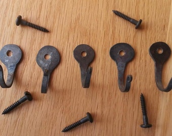 set of 5 horse shoe nail hooks, hand forged by blacksmith, decorative screws included