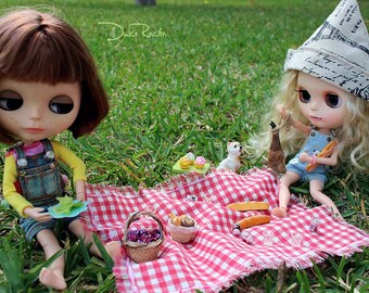Picnic tablecloth