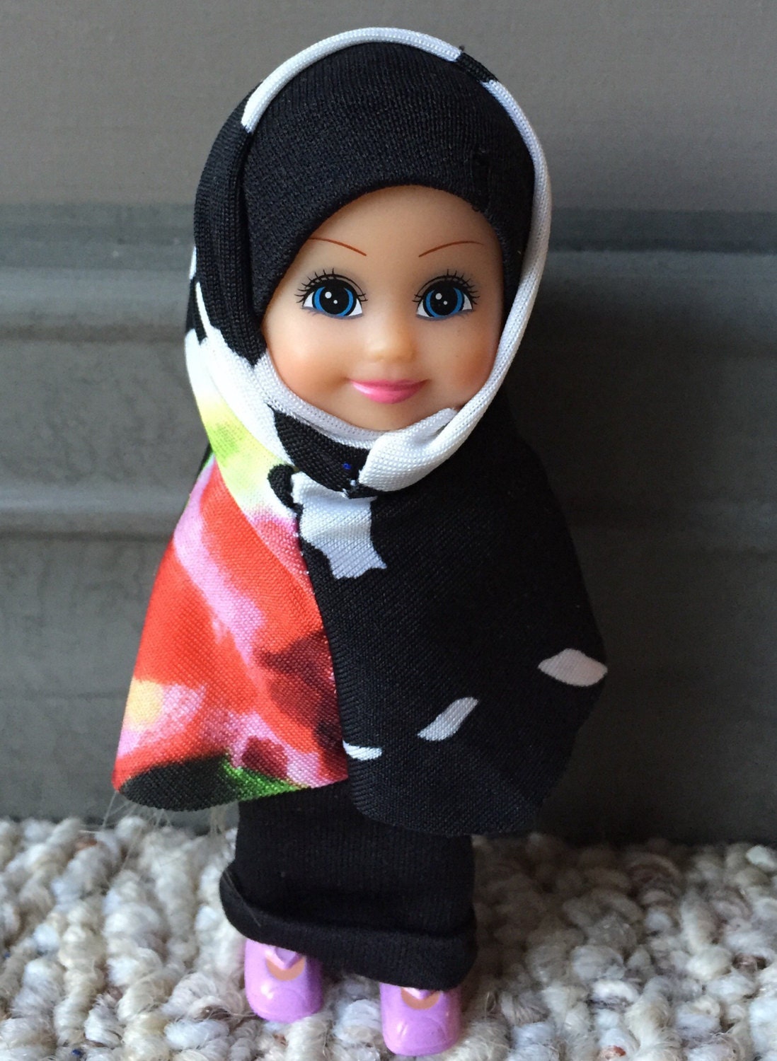 Kiddle and kelly doll muslim hijab comes with mini prayer rug