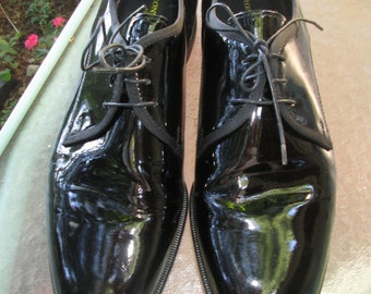 Vintage Pronto Uomo Firenze black patent leather men's formal shoes Size 13 M Shoe bag included Like new