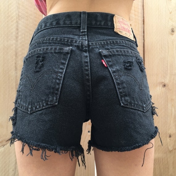 SALE XS/S Levis 550 cutoff shorts high waisted jean shorts