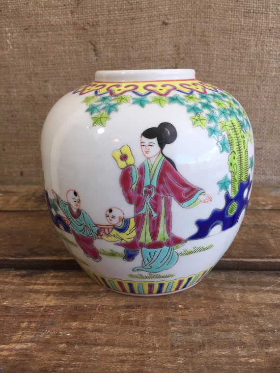 ORIENTAL GINGER JAR - Chinese Famille Rose Number 6 / Vintage 19th Century Cermaic Oriental Chinese Ginger Jar Collectible