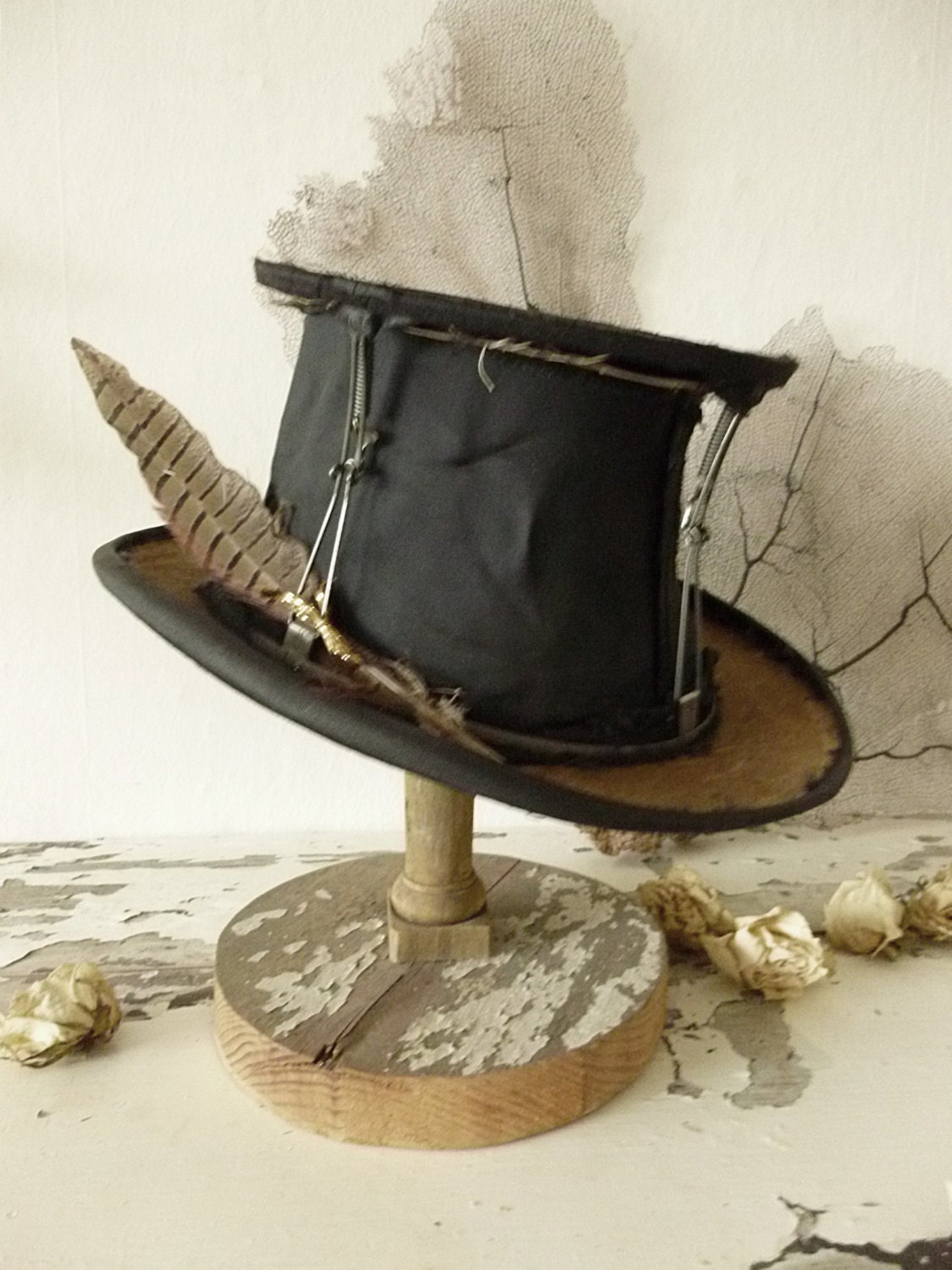 Antique Top Hat Chapeau Claque 1920 Circus Hat... CHARMANT