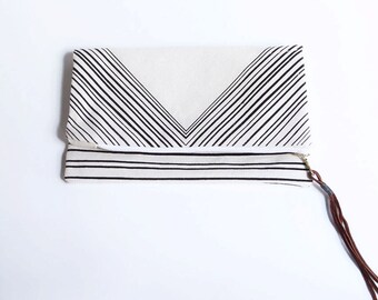 Triangle Foldover Clutch - Natural