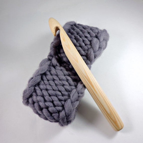 25mm giant crochet hook U Size Crochet hook Giant crochet