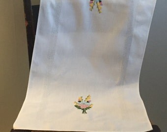 Vintage German Crewel Embroidered White Table Runner